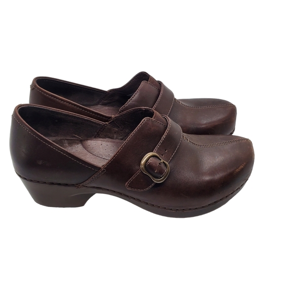 Dansko Shoes - Dansko 40 Solstice Womens Size US 9 Brown Leather Slip On Clogs Shoes